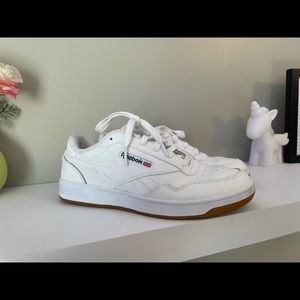 Reebok women’s size 6 shoes